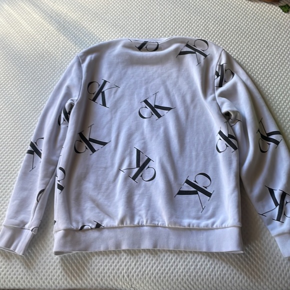Calvin Klein crewneck, large - Picture 2 of 3